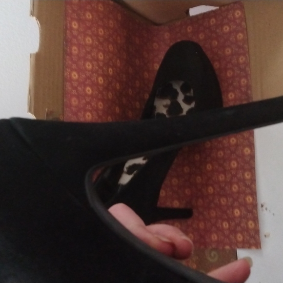 Jessica Simpson 9 1/2 women's black heel - Picture 8 of 17